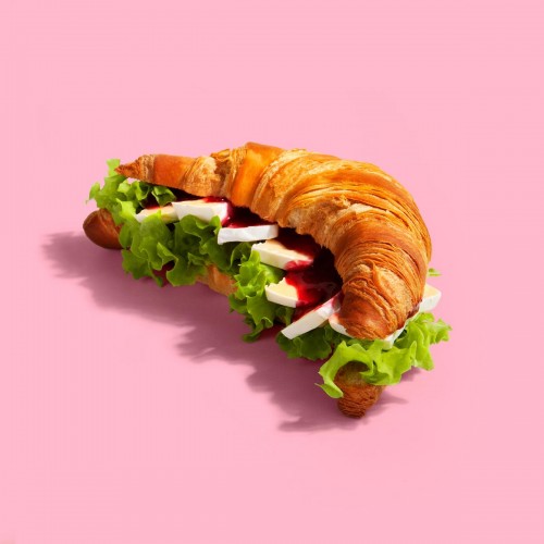 Kanapka croissant z serkiem...